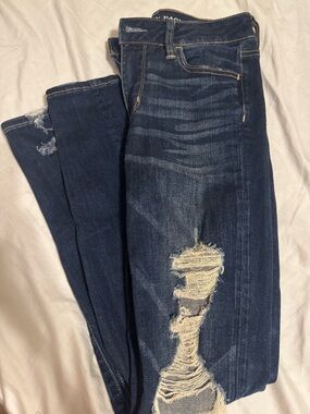 American Eagle Dark Blue Distressed Women’s Jeans
